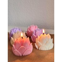 Handgemachte Lotuskerze Rapswachs I Dekoartikel Für Dein Wohnzimmer Vegane Kerzen Nachhaltig Geschenkideen Yoga Deko Boho von FiauzKerzen