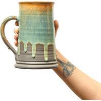 Tasha X-Large Bierkrug, Keramiktasse, Riesenkrug, Weihnachtsbecher von FilCeramics