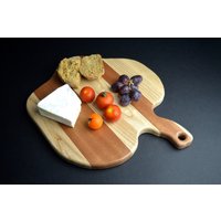 Apfel Käsebrett Wurstwaren Smorgasbord Brett Handarbeit Aus Eiche Und Sapele Holz Unikat Wasserdicht Hitzebeständig Lebensmittelecht Kindlich von FillyGumbo