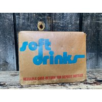 Vintage Kiste Soft Drinks Soda Pop Art Für Vinyl Halter von FilosaphyHomeEast