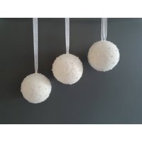3Er Set Gefilzte Kugeln Mit Perlen Bestickt 3Er Set Gefilzte Kugeln Mit Perlen Bestickt von FilzEla