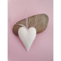 Gefilztes Herz in Weiß von FilzEla