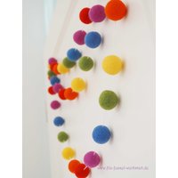 Girlande, Filz, Viele Farben, Kinderzimmer, Filzkugeln, Babyzimmer, Wanddeko, Spielzimmer, Pom-Pom Regenbogen, Geburtstagsdeko Girlande, Filz, Viele Farben, Kinderzimmer, Filzkugeln, Babyzimmer, Wanddeko, Spielzimmer, Pom-Pom Regenbogen, Geburtstagsdeko von FilzFusselAlexandra