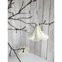 2Er Set Edle Deko Blume Blüte Gefilzt, Hängedeko, Filzblüte, Filz Blumen, Geburtstag Mutter Oder Die Freundin von FilzatelierBaerCity