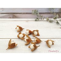 Bucheckern 10 Stück - Handgefilzte Herbstdeko | Naturdeko, Streudeko Herbst, Tischdeko Wald, Diy Basteln von FilzatelierEla