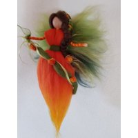 Blumenfee Elfe Wolle Gefilzt Orange Gelb Grün Geschenk Herbst Handmade Mama Schwester von Filzhimmel