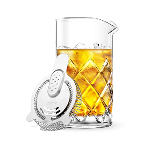 Glass Mixing Pitcher With SS Strainer, 600ml by Final Touch von Final Touch