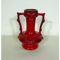 Rote Keramic Vase Jopeko Westerwald Im Antiken Amphoren Stil Mit 2 Griffen Aus Der Mid Century Ära von FindingsFromOldTimes