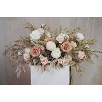 Herzstück Für Tisch Blumen Boho Hochzeit Dekoration Brautdusche Künstliche Blume Tie Back Dinner Table Party Decor Blumengesteck von FineSnowArt