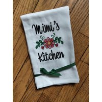 Besticktes Geschirrtuch "Mimi Es Kitchen" Großmutter Design Sie Wählen Farben von FinelyCraftedByCara