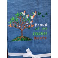 Besticktes Geschirrtuch "Proud Of My Irish Roots" Irland Design von FinelyCraftedByCara