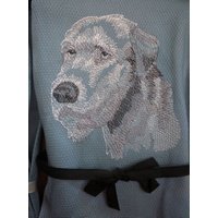 Gratis Name Geschirrtuch Hunderassen Bestickt Irish Wolfhound Sketched von FinelyCraftedByCara