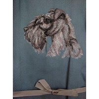 Gratis Name Geschirrtuch Hunderassen Bestickt Kerry Blue Terrier Skizze von FinelyCraftedByCara