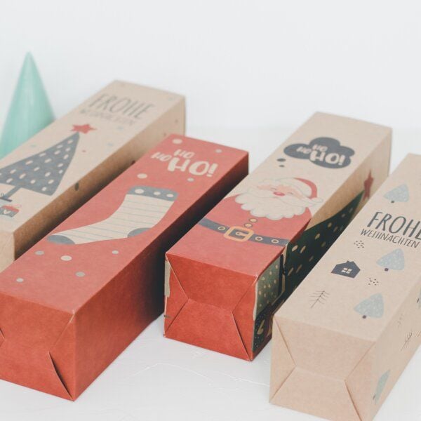 Fines Papeterie Flaschenverpackung 4er Set mit weihnachtlichen Motiven Fines Papeterie Flaschenverpackung 4er Set mit weihnachtlichen Motiven von Fines Papeterie