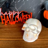 Totenkopf Deko, Halloween Party Handgemachte Schädel Figur, Tischdeko, Gothic Wohnaccessoire, Briefbeschwerer, Skull & Bones Totenkopf Deko, Halloween Party Handgemachte Schädel Figur, Tischdeko, Gothic Wohnaccessoire, Briefbeschwerer, Skull & Bones von FirlefanzFactory