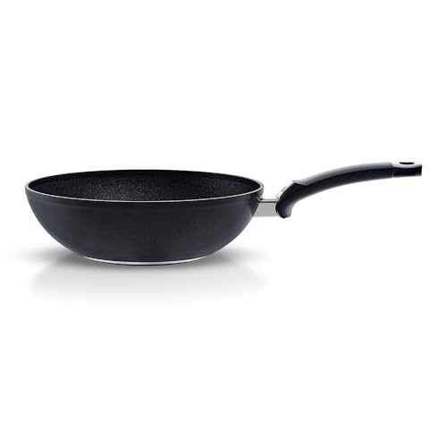 Fissler Adamant/Aluminium Wokpfanne beschichtet (26 cm – 3,8 L) große Asia Bratpfanne, antihaftend, kratzfest, Made in Germany - Induktion von Fissler