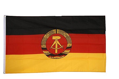 Flaggenfritze Fahne/Flagge Deutschland DDR - 150 x 250 cm + gratis Sticker, XXL-Fahne von Flaggenfritze