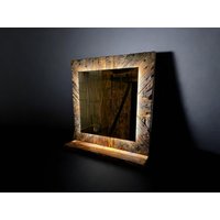 Handgefertigter Altholzspiegel Spiegel Mit Beleuchtung - Einzigartige Wohnkultur Altholz Treibholz von FlamedinteriorMunich