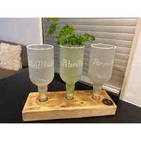 Kräutervasenbrett , Aus Recycling Flaschen , in Liebevoller Handarbeit Gefertigt, Ein Individuelles Geschenk von FlaschenhalsDesign