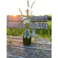 Vase Grün Recycling, in Liebevoller Handarbeit Gefertigte Vase Aus Einer Weinflasche, Kanten Wurden Sauber Geschliffen, Spülmaschinen Geeignet von FlaschenhalsDesign