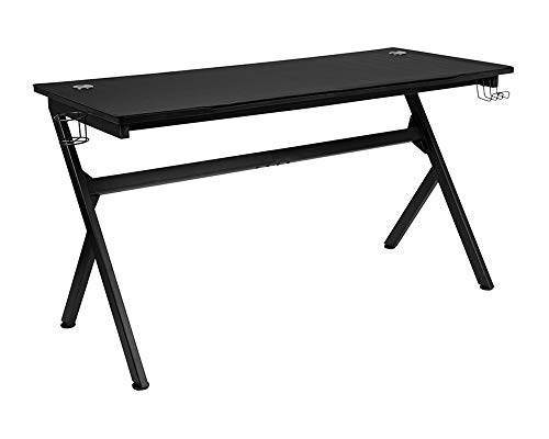 Flash Furniture Extra großer Gaming-Schreibtisch mit Kopfhörerhaken und Getränkehalter, 139,7 x 61 cm, inkl. Mauspad, PVC, Holzwerkstoff: mitteldichte Faserplatte, Schwarz, 1 Stück von Flash Furniture