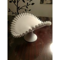 Fenton Silver Crest Milchglas Bananenschale Fenton Silver Crest Milchglas Bananenschale von FlashBacksInMyGarage