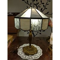 Preis Reduziert - Antike Massiv Verzierte Eisen Lampe von FlashBacksInMyGarage