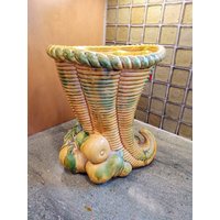 Vintage Glasierte Keramik Ernte Cornucopia Centerpiece Vase von FlashBacksInMyGarage