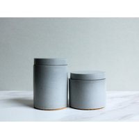 Salzstreuer Set-Beton Prise Jar-Moderne Bauernhaus Küche Dekor-Küchen Zubehör von FleshandBlooms