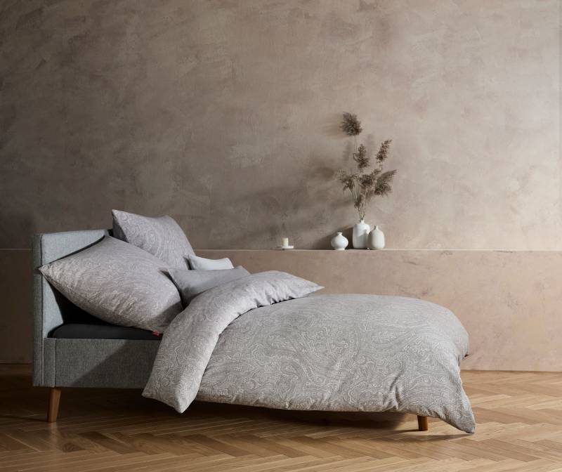 Fleuresse Lech Edelflanell Bettwäsche 135x200 Paisley grau silber 603868-27 Fleuresse Lech Edelflanell Bettwäsche 135x200 Paisley grau silber 603868-27 von Fleuresse GmbH