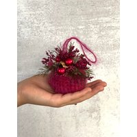 Rosa Gehäkelte Weihnachtsverzierung, Handgemachtes Einzigartiges Weihnachtsgeschenk von FleursDeSimone