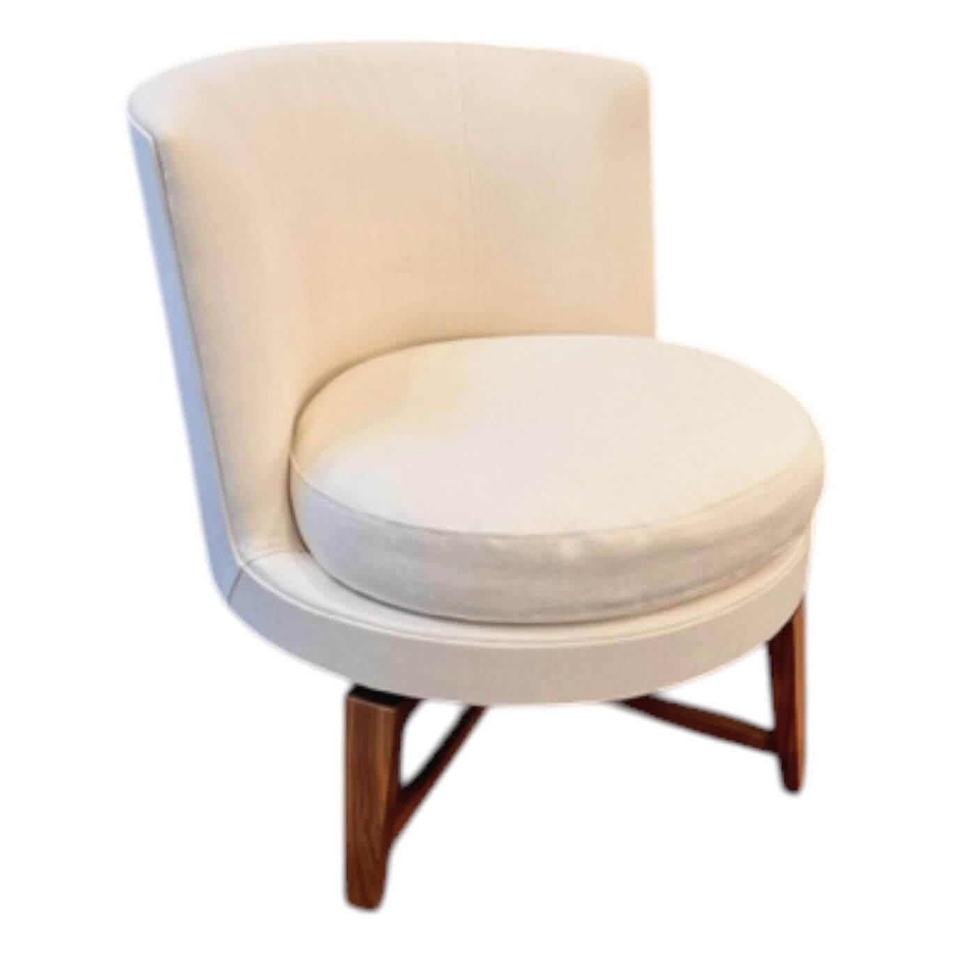 Drehsessel Feel Good Soft Stoff Elisir Extra 408 Weiß Gestell Walnuss Drehsessel Feel Good Soft Stoff Elisir Extra 408 Weiß Gestell Walnuss von Flexform
