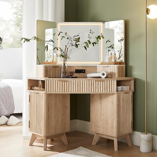 Flexoliving Rillen-Kosmetiktisch mit 3-Wege-Spiegel & Beleuchtung, Eck-Schminktisch 122 cm mit Glasplatte, 3 Schubladen, Stauraum & Ladestation (Natur-Eiche) von Flexoliving