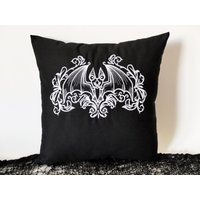 Gothicbat - Kissen von Flez