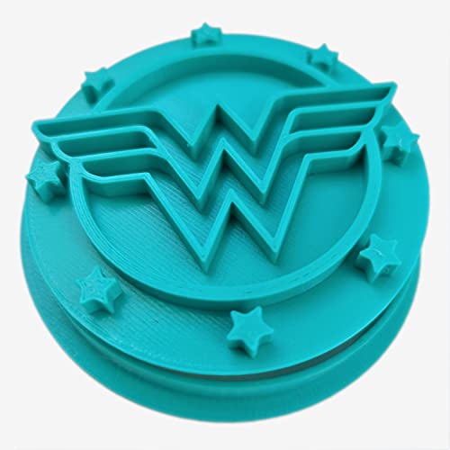 WonderWoman Ausstechform - 2-teiliges Set mit Keksausstecher und Keksstempel für professionelle Ergebnisse (Türkis) von Floki3D