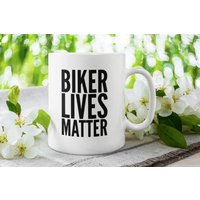 Biker Lives Matter Tasse Lustige Kaffeetasse Geschenk Für Lives Matter Kaffeebecher Weihnachten von FloraLoveGiftStore