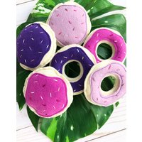 Katzenspielzeug Donut Mit Katzenminze, Filz/Jouet Pour Chat Avec Herbe À Chat, Feutre - Shades Of Purple von FloraSoul