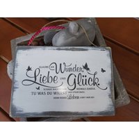 Holzschild Glück Wunder Liebe Wanddeko Gartenschild Gartendeko Schild Shabby Haltbar Schriftzug Schrift Geschenk Muttertag Freund Freundin Holzschild Glück Wunder Liebe Wanddeko Gartenschild Gartendeko Schild Shabby Haltbar Schriftzug Schrift Geschenk Muttertag Freund Freundin von Florentinesart