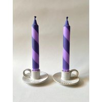 Flieder Und Marine Spiral Twist Dip Gefärbte Speisekerzen - Set Mit 2 Farbenfrohen Stilvollen, Handgetauchten Kerzen Flieder Und Marine Spiral Twist Dip Gefärbte Speisekerzen - Set Mit 2 Farbenfrohen Stilvollen, Handgetauchten Kerzen von FlorrieAndWren