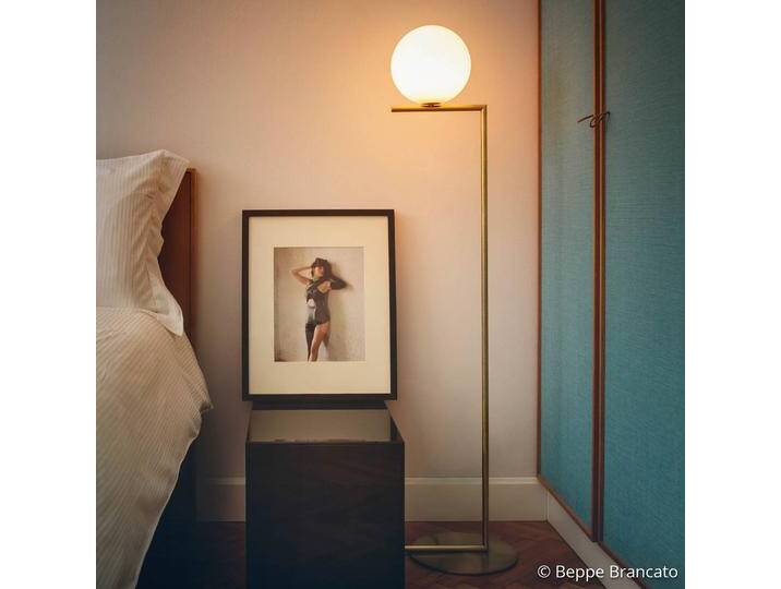 FLOS Design Stehlampe IC F1, dimmbar, messing / gold, für Wohn- / Esszimmer, Metall, Design, Stehlampe von Flos