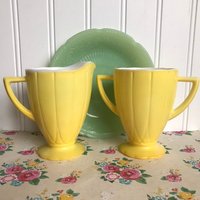 Hazel Atlas Gelbe Newport Platonite Zuckerdose Und Milchkännchen von FlowerPowerVintageNE