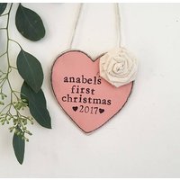 Baby Weihnachten 2025, Erste Ornamente, Ersten Personalisierte Ornament Für Baby, Herz von FlowersinDecemberDS