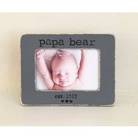 Personalisierter Papa Bär Bilderrahmen New Dad Geschenk Personalisierter Papa Bär Bilderrahmen New Dad Geschenk von FlowersinDecemberDS