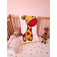 Handgemachte Gehäkelte Weiche Lustige Baumwolle Babydecke Mit Giraffe von Fluffycuddle