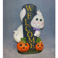Handbemaltes Keramik Geist Willkommens-Schild Halloween Dekoration von FlutterbyConnections