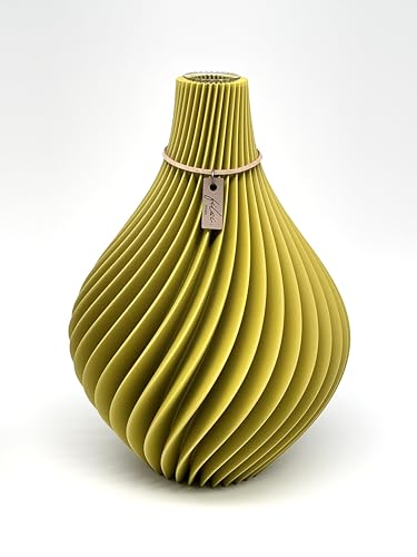 Filsi Home | 3D Druck Vase Nuvia | hergestellt aus PLA (Bio-Kunststoff) | umweltfreundlich | Tiefe Rillen | einzigartige Optik | Made in Germany (Spicy Lime, 25cm Höhe 17cm Durchmesser) von Folienkammerl AUFKLEBER | TEXTILDRUCK | MEHR