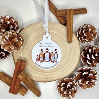 Personalisierte Familie Christbaumkugel, Personalisierte Unsere Weihnachtsbaum Dekoration, Ornament von Forgetmeknotwales