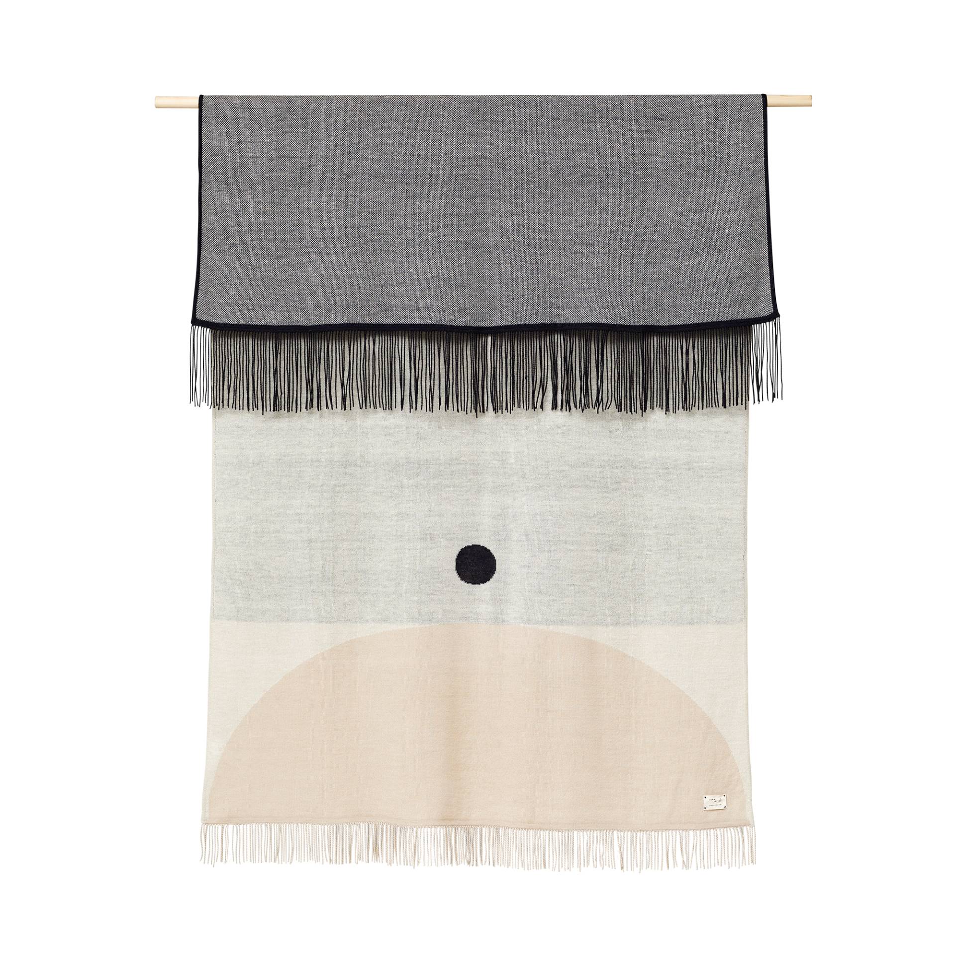 Form & Refine - Aymara Decke Muster Creme 190x130cm - creme, hellbraun, dunkelblau/LxH 190x130cm von Form & Refine