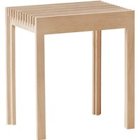 Form & Refine - Lightweight Hocker, Eiche weiß pigmentiert von Form & Refine