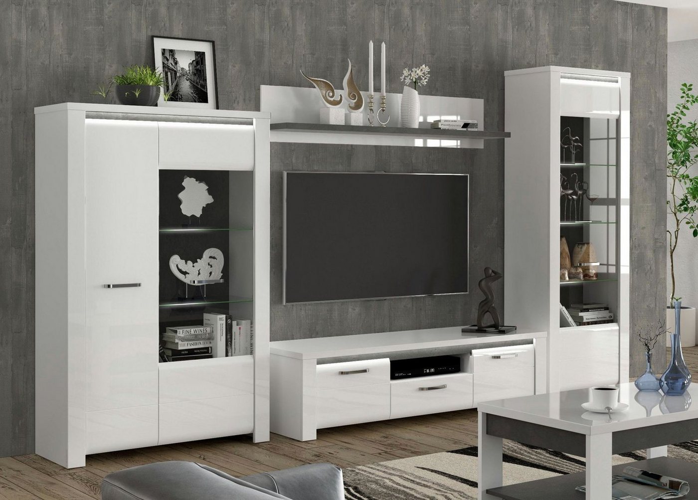 möbel-direkt.de Wohnwand Brugia, (Komplett Set, 4-St., Standvitrine + Hochkommode + Wandboard + TV- Schrank), Hochglanzfronten, Beleuchtung, Selbsteinzug, Dämpfungsbeschläge von möbel-direkt.de